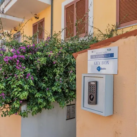 Glorious Le Pavoncelle One Bedroom Sleeps Four Num1453 * Santa Teresa Gallura