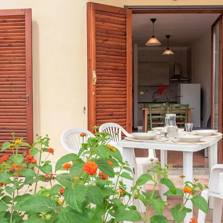 Apartment Glorious Le Pavoncelle One Bedroom Sleeps Four Num1453 *